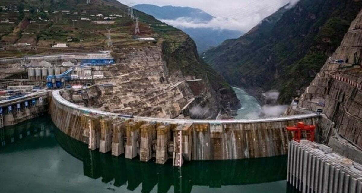 China 3D Printing a 590 foot tall Dam