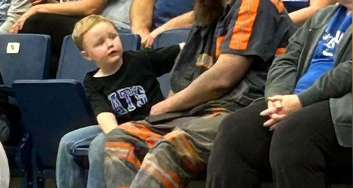 Coal Miner Takes His Son to UK Basketball – Didn’t have time to Change