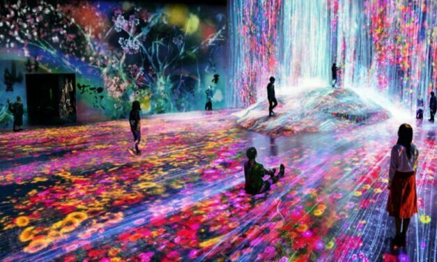 Immersive technology allows viewers to surround themselves in famous art