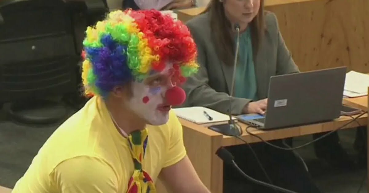 Clown Offers To Become Austin Energy CEO As Power Outages Drag On