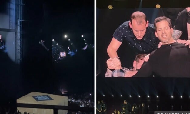 David Blaine dislocates shoulder, continues Las Vegas performance: ‘Wow that hurt’