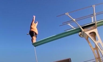 Video Of “The Plus-Sized Diver” Is Going Viral, And Once You Watch It You’ll Know Why