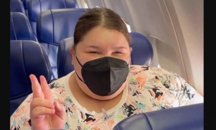 Plus-Size Influencer Demands Airlines Give Her A Free Extra Seat
