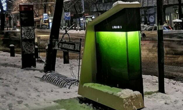 THESE FAKE LIQUID TREES ARE ENRAGING THE INTERNET
