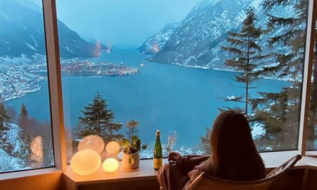 “View From Your Window”: People From Around The World Snap What They See Through Their Window