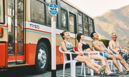 Japan now has a sauna bus that will drive you to work while you sweat your b*lls off