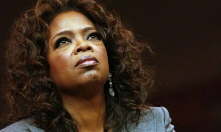 Oprah Is Under Fire After Posting These “Inappropriate” Photos Online