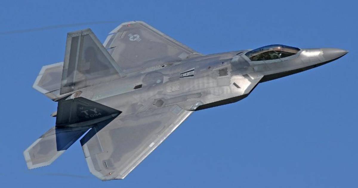 US Military Is Testing An Autonomous Fighter Jet, Are Robot Soldiers Next?