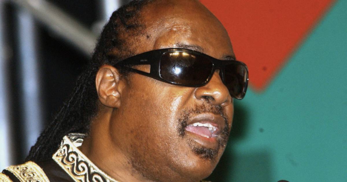 The Conspiracy Theory That Stevie Wonder Is Not Blind Is Getting More Popular