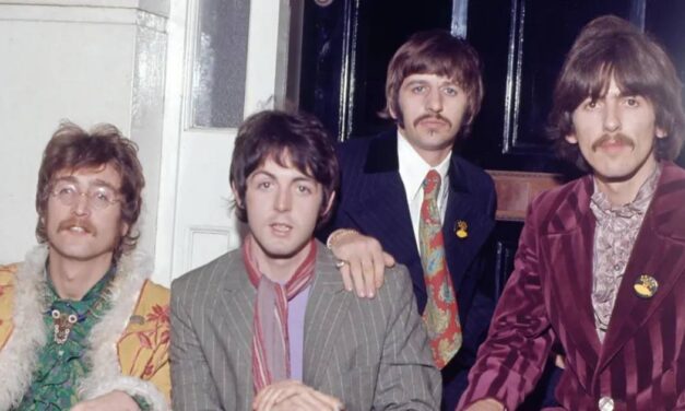 PAUL MCCARTNEY USING AI TO CREATE “LAST BEATLES RECORD”
