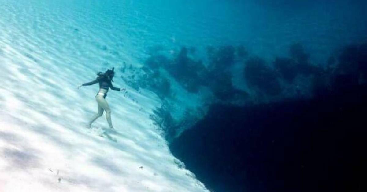 30 Frightening Pics That Make Us Want To Stay As Far Away From The Ocean As Possible