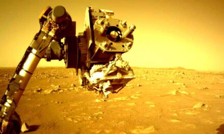 NASA Rover Finds Organic Molecules on Mars