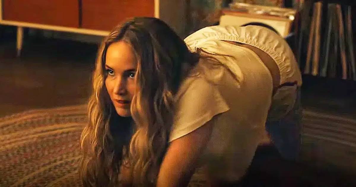 Jennifer Lawrence fans stunned by nude wrestling scene in her new movie