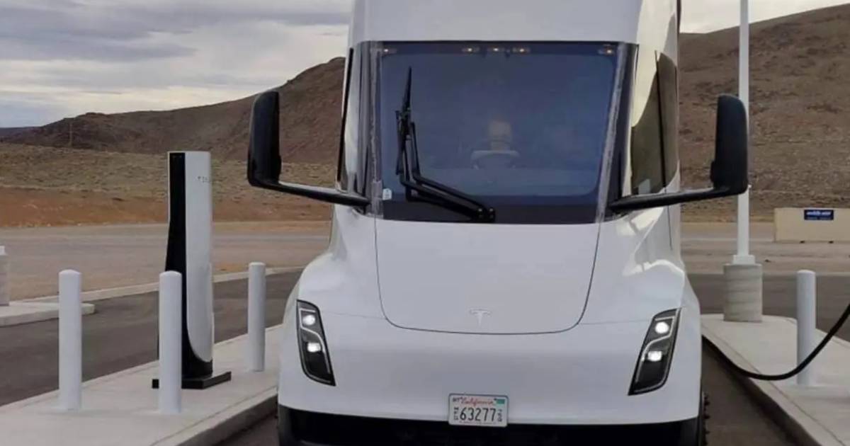 Tesla applies for funding to install Megachargers, revolutionising trucking industry