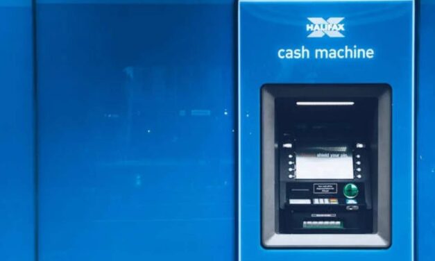 ATM Machine Displays Users’ Bank Account Balances Like Arcade Machine Leaderboards