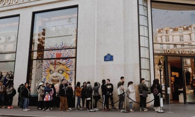 Man Makes Up to $215 a Day Waiting in Line on Behalf of Other People