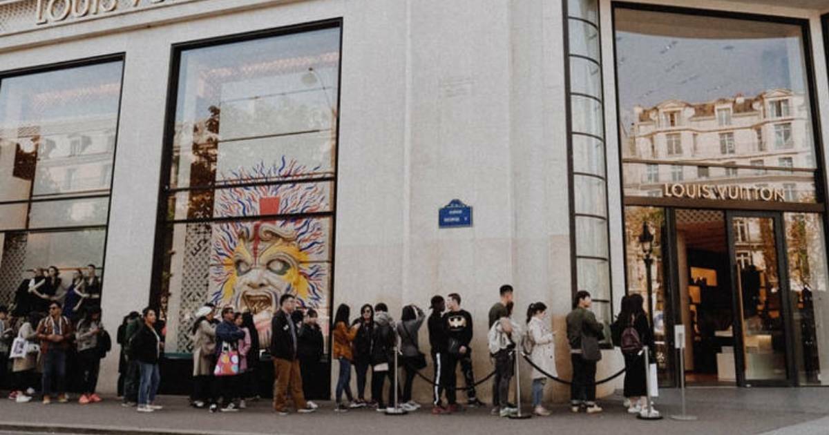 Man Makes Up to $215 a Day Waiting in Line on Behalf of Other People