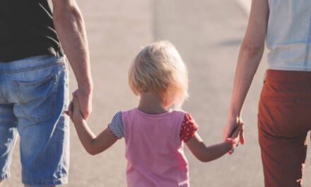 Platonic Co-Parenting – A Romance-Free Way of Having and Raising Children