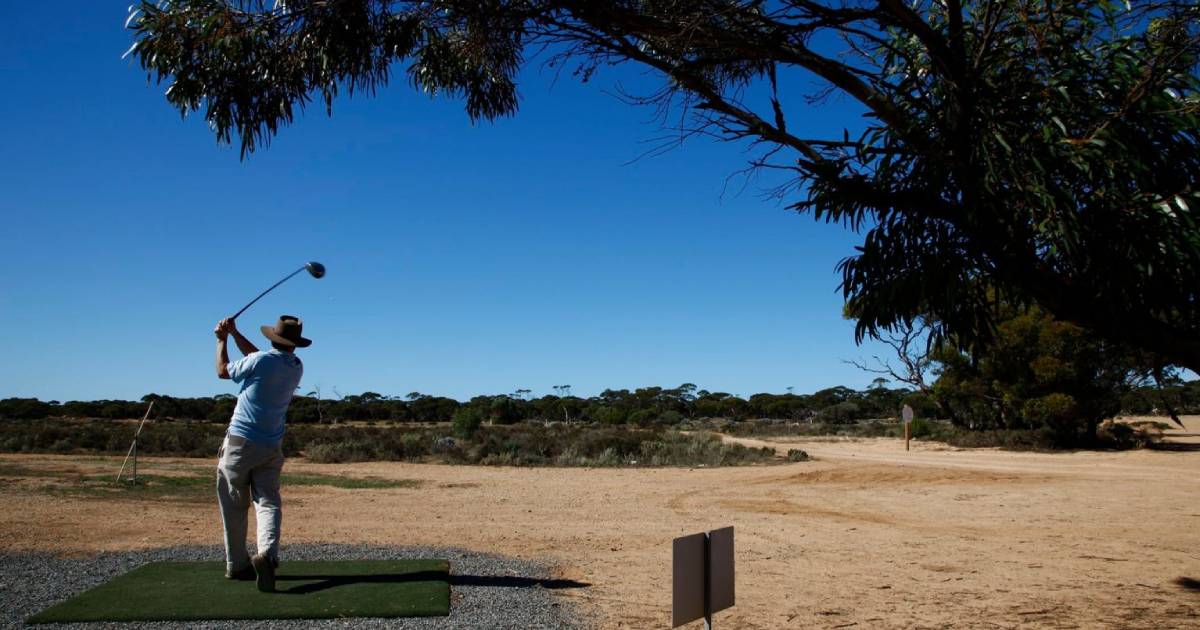 World’s Longest Golf Course Spans 1,365 Kilometers, Takes 5 Days to Complete