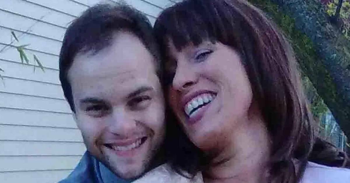 Bloke who fell in love with own mum confessed to wife they have ‘mind-blowing’ sex