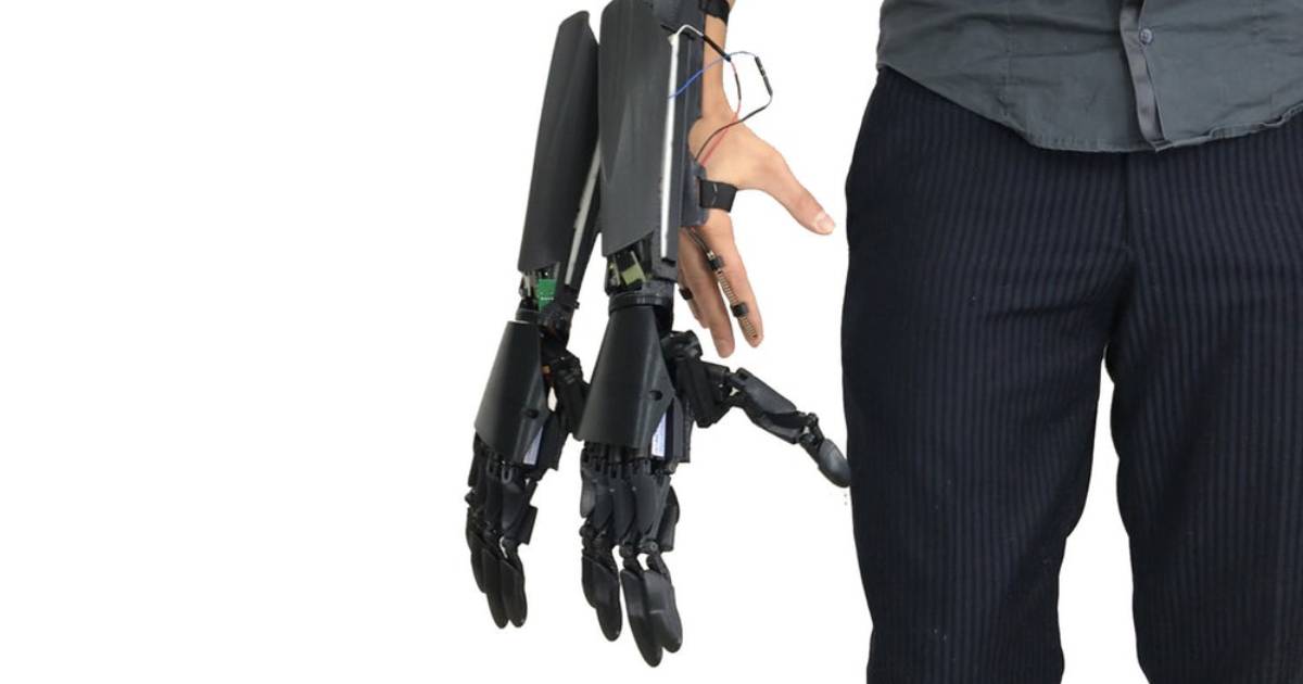 Double Bionic Hands Aim to Prove That Four Hands Are Better Than Two