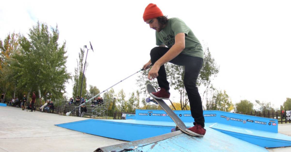 Let This Blind Skateboarder Show You That Nothing Is Impossible