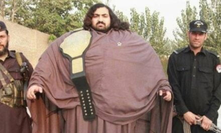 436-Kilogram Pakistani Hulk Claims to Be World’s Strongest Man