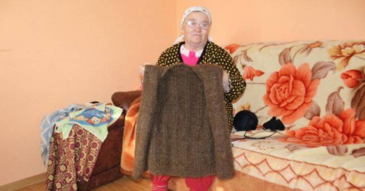 Woman Knits Vest Out of Own Hair She Has Been Saving for 20 Years