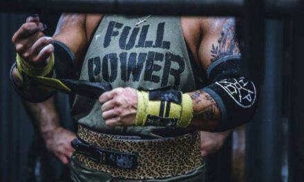 Bearded Man Enters Female Powerlifting Competition as a Woman, Sets New Record