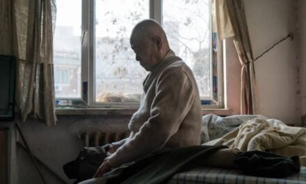 Old Chinese Man Is So Lonely That He Would Give His Monthly Pension to Any Family Willing to Adopt Him