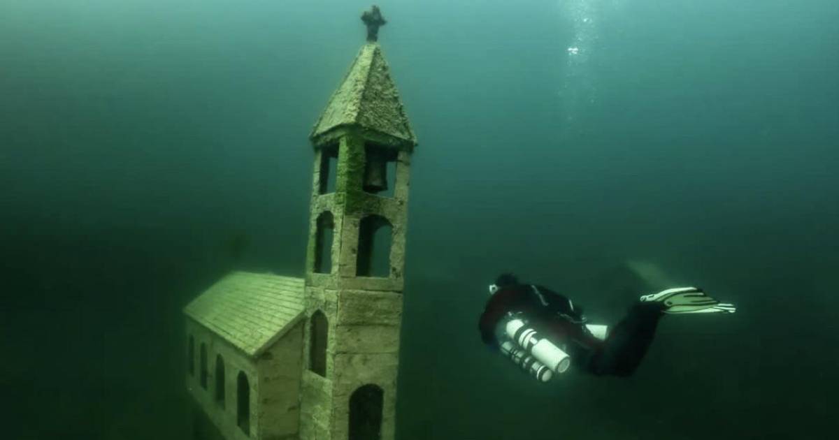 Russia Begins Construction of World’s First Underwater Church