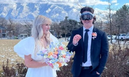 We Talked to the Guy Who Wore the Vision Pro at His Wedding