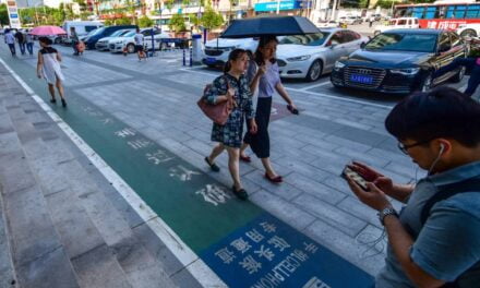 Chinese City Opens World’s First Street Lane for People Who Walk While Texting