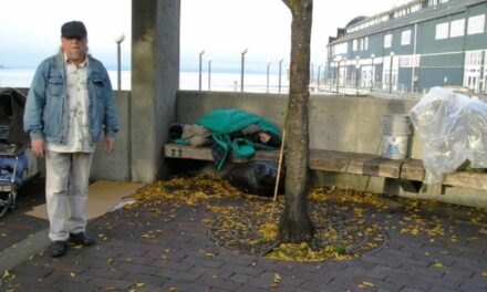 Being Homeless Ain’t Cheap: Guy Offers Three-Day Homeless Experience for $2,000