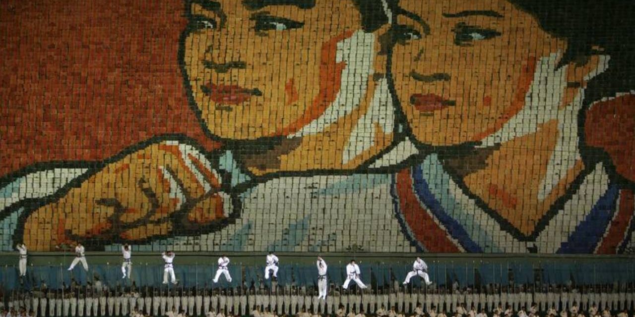 North Korea’s Amazingly Choreographed Human Mosaics