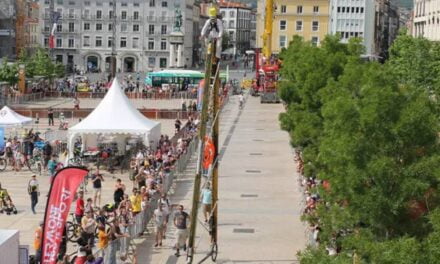 The World’s Tallest Rideable Bicycle Is Over 25 Feet Tall