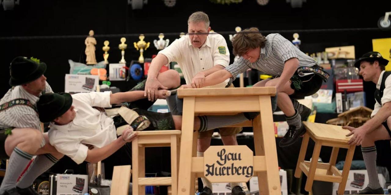 Test Your Middle Finger at the Bavarian Finger Wrestling Championship