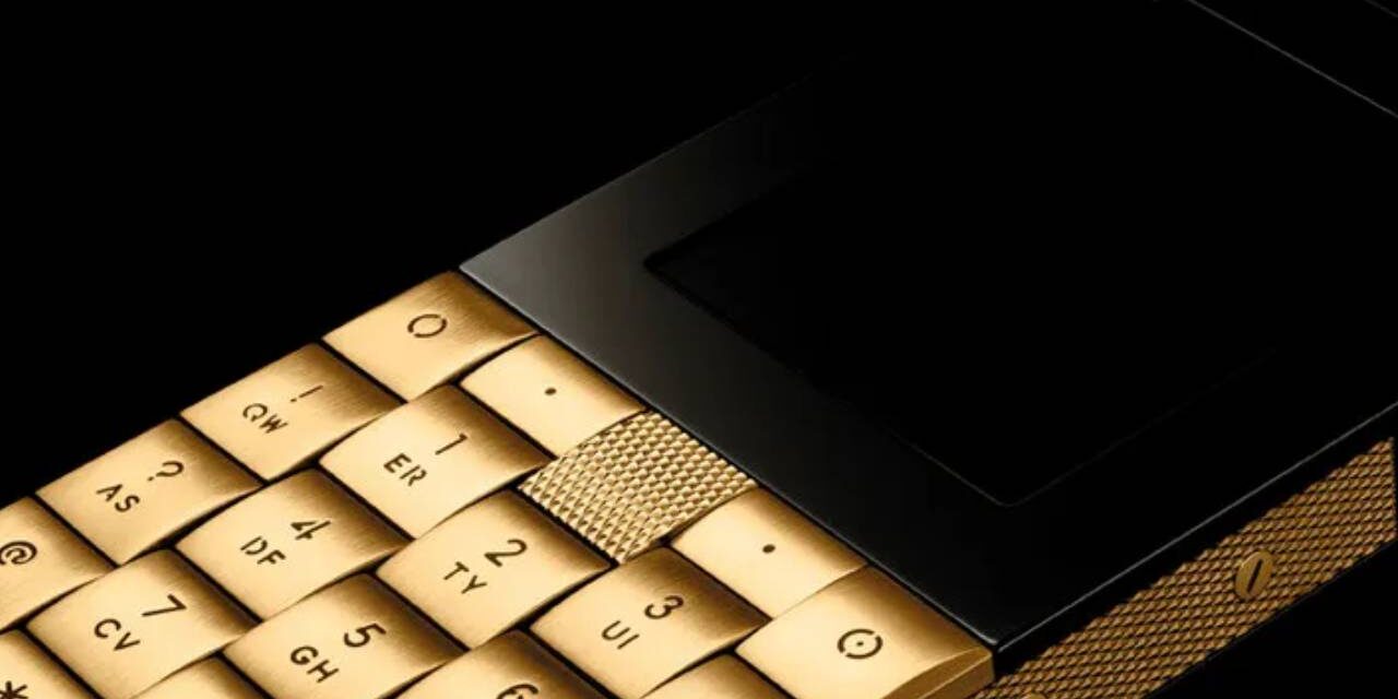 18-Carat Gold Cell Phone Doesn’t Have Internet Or Email