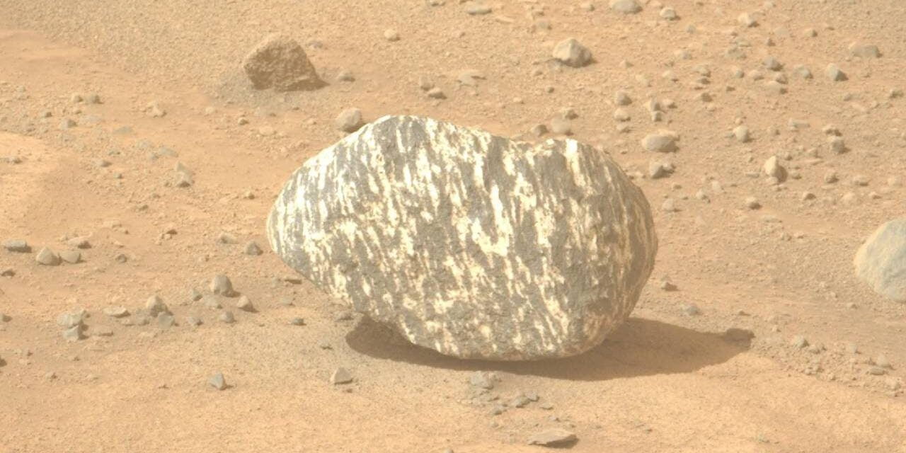 NASA Scientists Startled When Mars Rover Finds Rock With Stripes