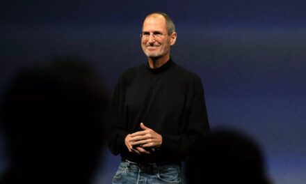 Brutal ultimatum Steve Jobs sent rival CEO after he found out his company was recruiting from Apple