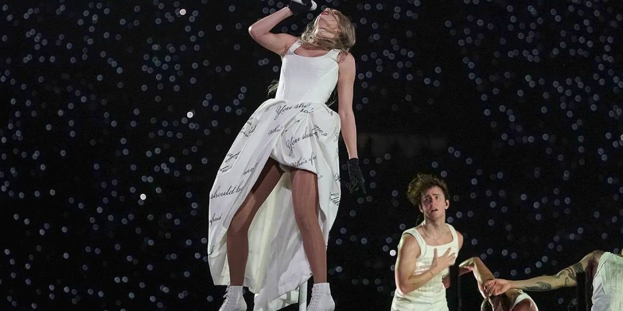 Taylor Swift Taylor Swift stage malfunctions in New Orleans during ‘Eras Tour’