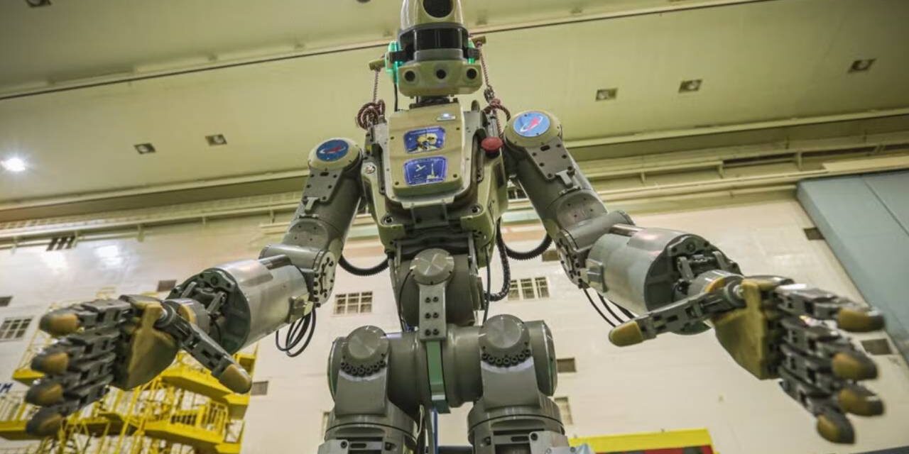 Check Out These 11 Weird Robots That Make Us Laugh, Cringe, and Say ‘Whoa’