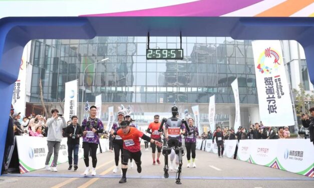 China Is Hosting The World’s First Foot Race Between Humans and Robots