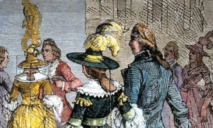 5 Absurd Historical Fashions That Were the Style at the Time