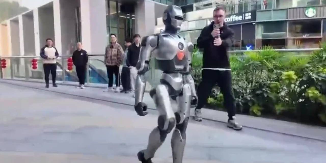 New Humanoid Robot Stuns Internet with Its Smooth Walking Ability