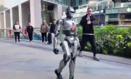 New Humanoid Robot Stuns Internet with Its Smooth Walking Ability