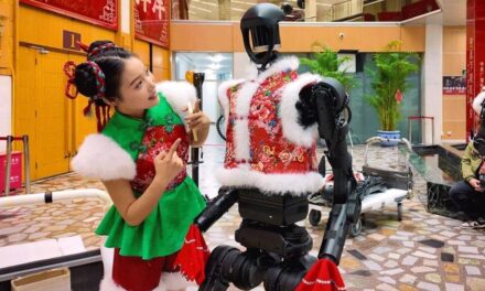 Humanoid Robot Appears to Attack Crowd at Popular Chinese Festival