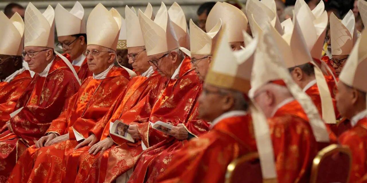 Reporter jokes cardinals are ‘rawdogging’ the conclave without any tech