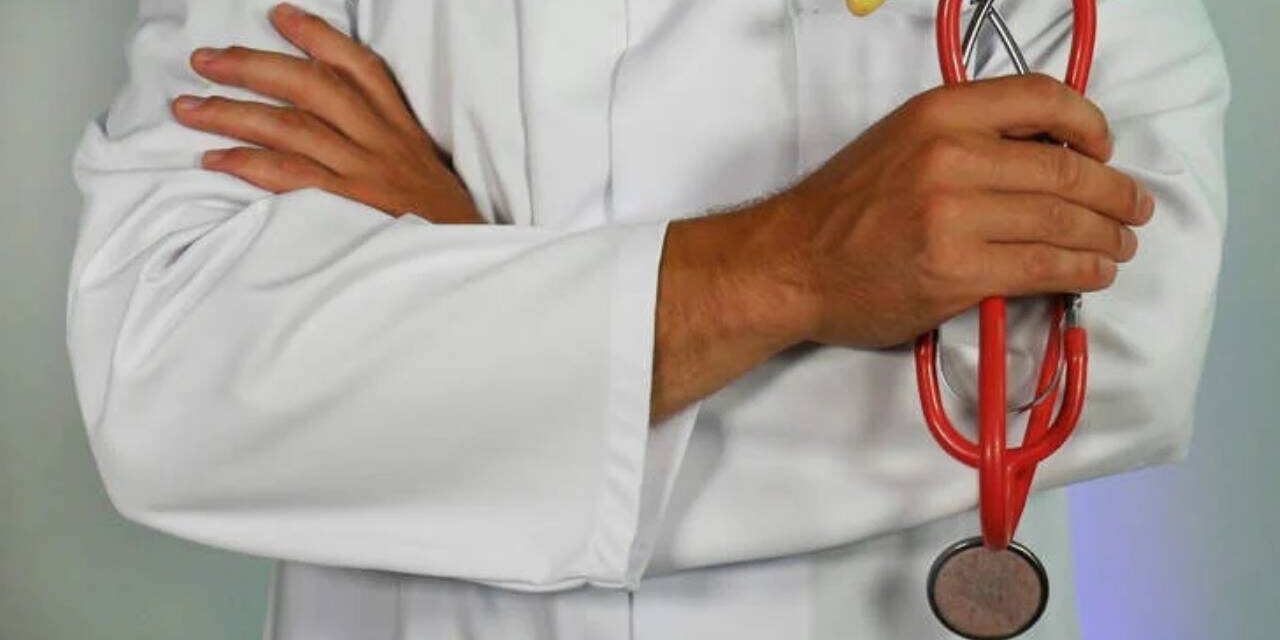 Texas Doctor Gets 10 Years in Prison for Diagnosing Healthy People with Chronic Conditions