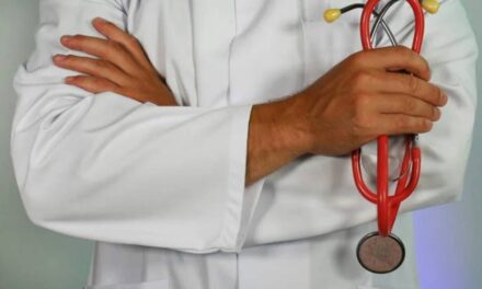 Texas Doctor Gets 10 Years in Prison for Diagnosing Healthy People with Chronic Conditions